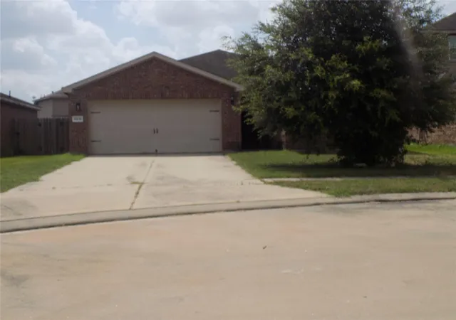 Photo 2 of Sale Pending at 5106 Breezy Parke Ln, Richmond, TX 77469 | MLS# 86615767 | Listing updated on 2026-09-16