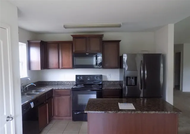 Photo 3 of Sale Pending at 5106 Breezy Parke Ln, Richmond, TX 77469 | MLS# 86615767 | Listing updated on 2026-09-16