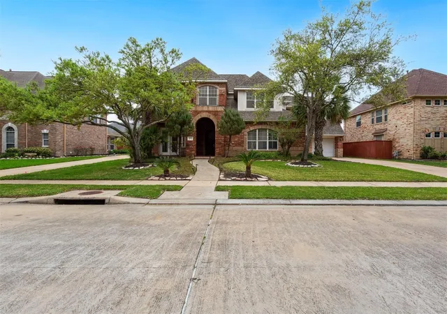 Single family home for sale at 5715 Santa Fe Springs Dr, Houston, TX 77041 | MLS# 91958857