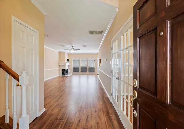 5th image of 1287 El Camino Village Dr, Webster, TX 77058 | MLS# 19463063