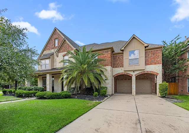 Photo 3 of Mansion for sale at 26618 Ridgefield Park Ln, Cypress, TX 77433 | MLS# 70626173 | Listing updated on 2026-09-12