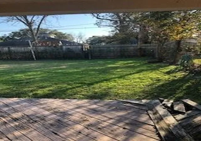 17th image of 6841 Concho St, Houston, TX 77074 | MLS# 60817235