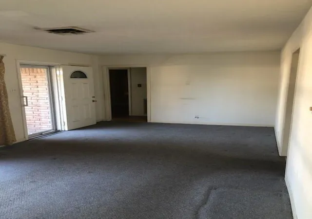 2nd image of 6841 Concho St, Houston, TX 77074 | MLS# 60817235
