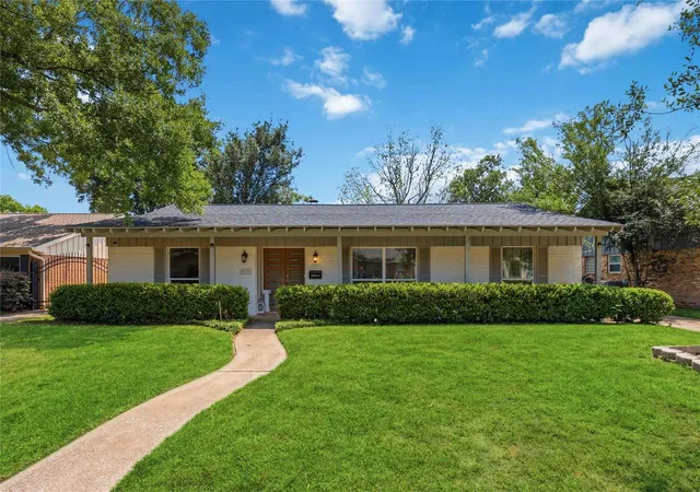 1st image of 6131 Dumfries Dr, Houston, TX 77096 | MLS# 27148508