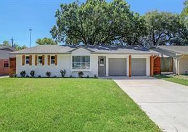 Photo 1 of Single family home for sale at 9214 Mahoning Dr, Houston, TX 77074 | MLS# 36094683 | Listing updated on 2026-08-09