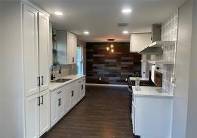 Photo 3 of Single family home for sale at 9214 Mahoning Dr, Houston, TX 77074 | MLS# 36094683 | Listing updated on 2026-08-09