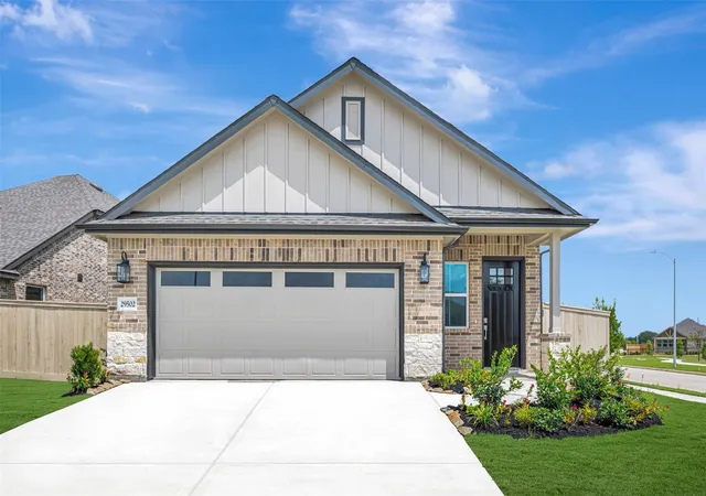 Photo 2 of Single family home for sale at 29502 Pondview Dr, Waller, TX 77484 | MLS# 29192913 | Listing updated on 2026-09-12