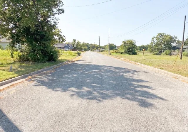 Photo 20 of Single family home for sale at 1304 S Beaton St, Corsicana, TX 75110 | MLS# 44769543 | Listing updated on 2026-09-14