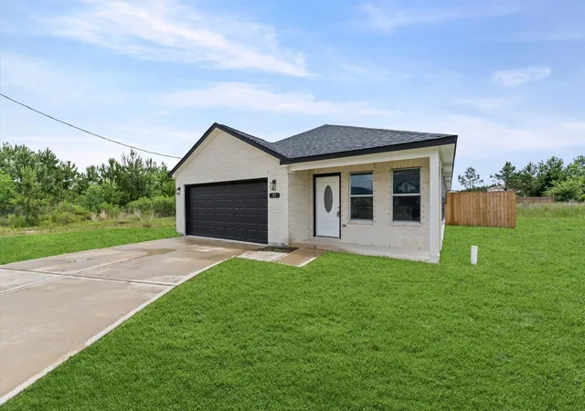 Photo 2 of Single family home for sale at 37 County Rd 5102l, Cleveland, TX 77327 | MLS# 73481516 | Listing updated on 2026-09-14