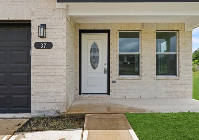 Photo 3 of Single family home for sale at 37 County Rd 5102l, Cleveland, TX 77327 | MLS# 73481516 | Listing updated on 2026-09-14