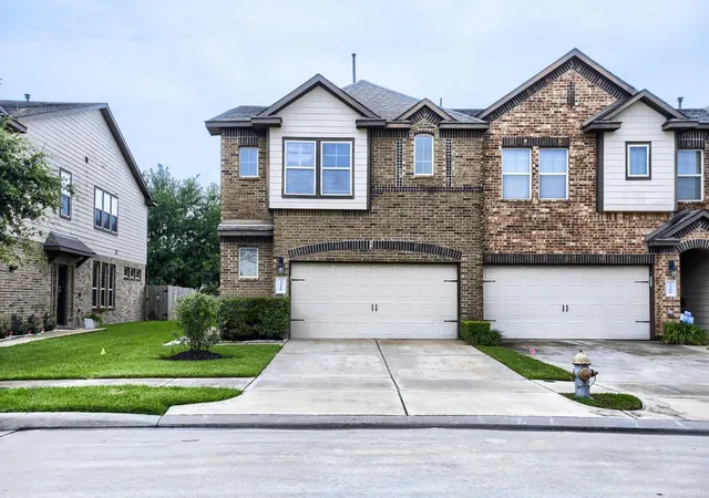 2nd image of 3310 Rainflower Springs Ln, Rosenberg, TX 77471 | MLS# 77241279