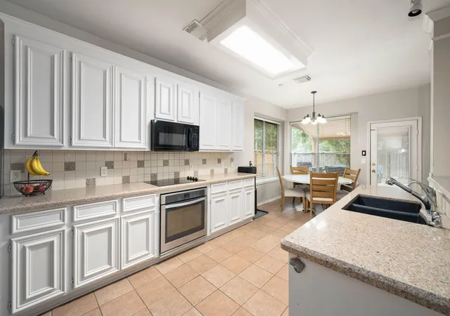 Photo 4 of Single family home for sale at 16322 Candlerock Ct, Houston, TX 77095 | MLS# 31010117 | Listing updated on 2026-08-15