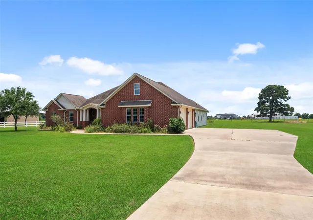 3rd image of 32027 Meadow View Ln, Waller, TX 77484 | MLS# 38679237