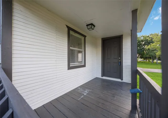 2nd image of 6414 Woodrow St, Texas City, TX 77591 | MLS# 48838599