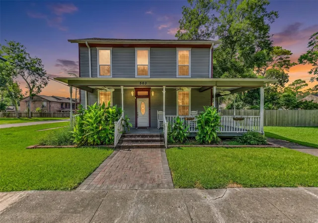 1st image of 503 W Blum St, Alvin, TX 77511 | MLS# 4018963