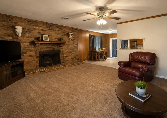2nd image of 210 Holly Lake W, Livingston, TX 77351 | MLS# 74396148