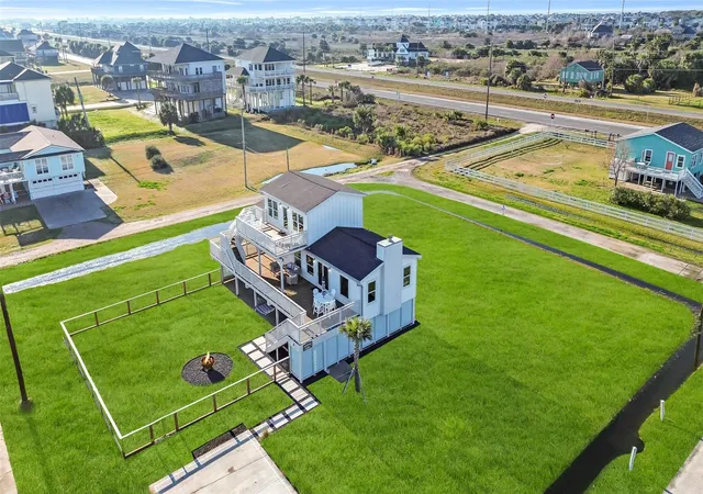 3rd image of 3913 11 Mile Rd, Galveston, TX 77554 | MLS# 73028093