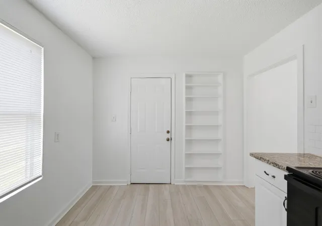 4th image of 5330 Pershing St, Houston, TX 77033 | MLS# 66218618