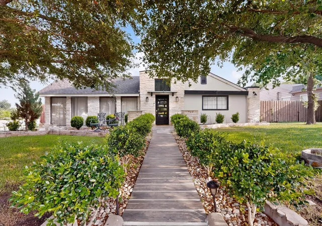 3rd image of 1402 James Dr, Garland, TX 75042 | MLS# 36390685