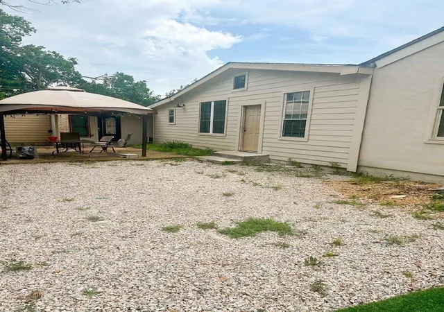 50th image of 1402 James Dr, Garland, TX 75042 | MLS# 36390685