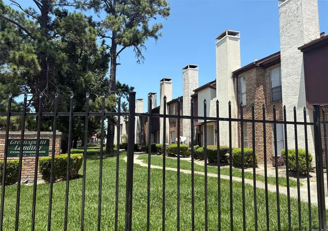 24th image of 17230 Imperial Valley Dr #24, Houston, TX 77060 | MLS# 18750945