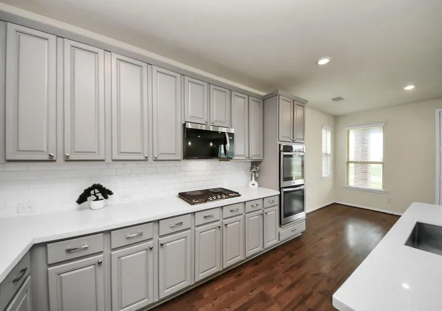 2nd image of 25106 Squire Knoll St, Katy, TX 77493 | MLS# 87110296