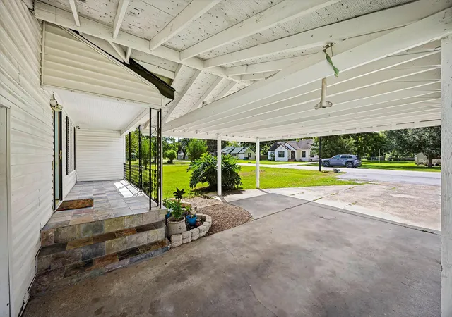 Photo 3 of Single family home for sale at 209 South St, Baytown, TX 77520 | MLS# 74143835 | Listing updated on 2026-10-06