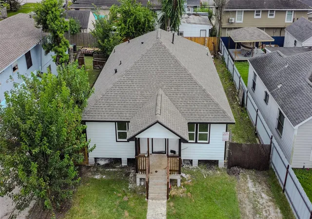 Photo 2 of Single family home for sale at 7828 Keller St, Houston, TX 77012 | MLS# 96551483 | Listing updated on 2026-09-02