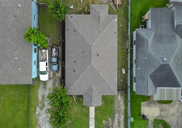 Photo 3 of Single family home for sale at 7828 Keller St, Houston, TX 77012 | MLS# 96551483 | Listing updated on 2026-09-02