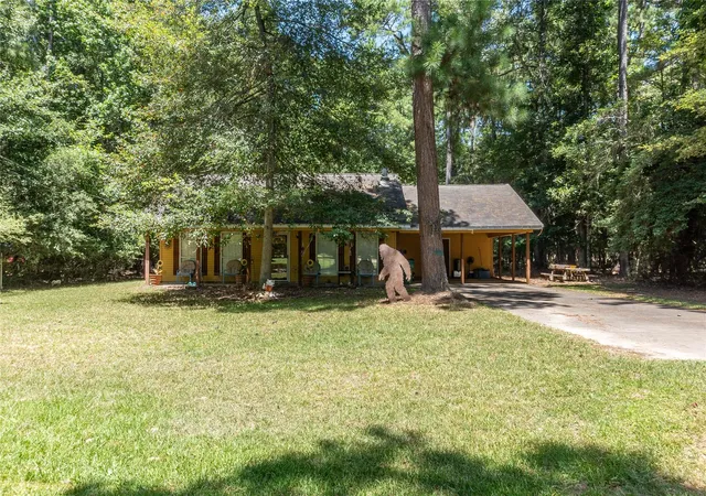1st image of 1104 Pine, Village Mills, TX 77663 | MLS# 69491062