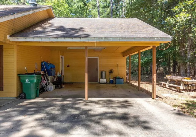 Photo 4 of Single family home for sale at 1104 Pine, Village Mills, TX 77663 | MLS# 69491062 | Listing updated on 2026-08-22