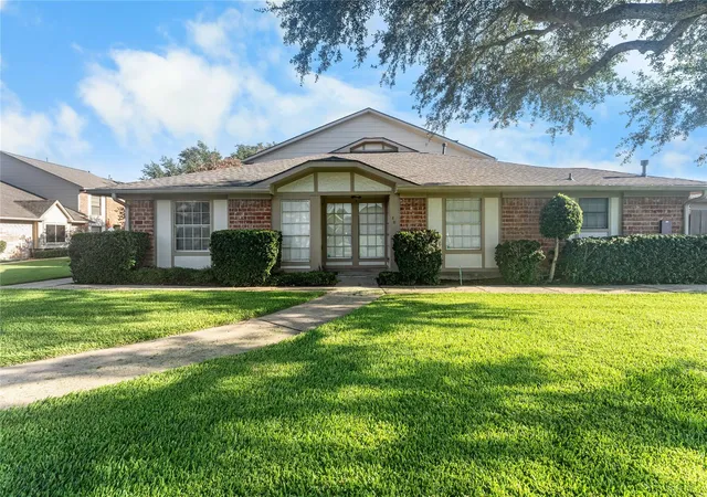 1st image of 20 Baron Ln, Missouri City, TX 77459 | MLS# 48787136