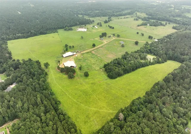 4th image of 44 Bucking Bull Rd, New Waverly, TX 77358 | MLS# 2942478