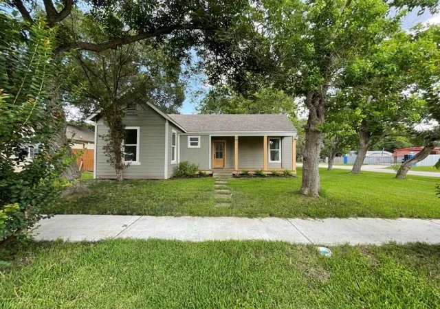 4th image of 1219 5Th St, Rosenberg, TX 77471 | MLS# 75950963