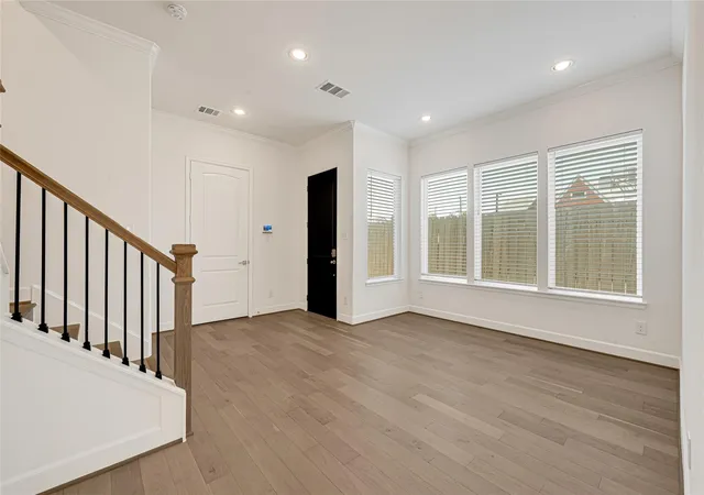 2nd image of 1119 Lawrence St, Houston, TX 77008 | MLS# 21863921