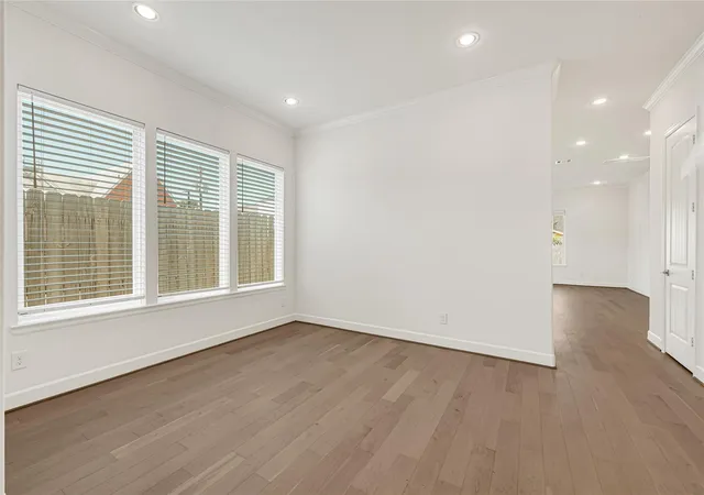 3rd image of 1119 Lawrence St, Houston, TX 77008 | MLS# 21863921
