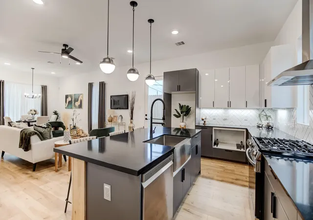 2nd image of 5502 Texas St, Houston, TX 77011 | MLS# 28930791