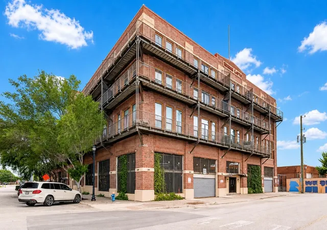 Condo for sale at 2205 Mckinney St #315, Houston, TX 77003 | MLS# 54579532