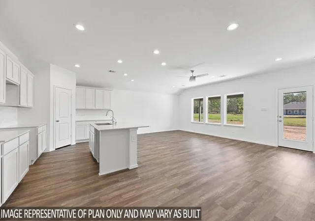 2nd image of 10531 Aren Rd, Conroe, TX 77303 | MLS# 63401871
