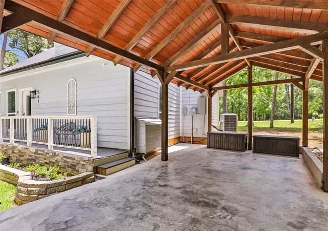 2nd image of 561 N Royale Greens Dr, Coldspring, TX 77331 | MLS# 24034625