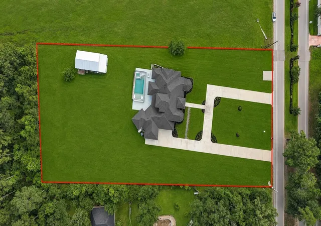 Photo 4 of Sale Pending at 19639 Riverwalk Dr, Porter, TX 77365 | MLS# 20140054 | Listing updated on 2026-09-01