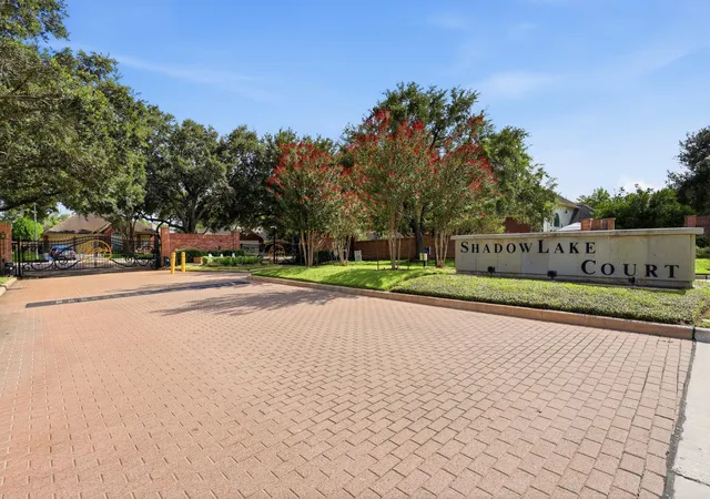 2nd image of 12343 Shadowvista Dr, Houston, TX 77082 | MLS# 35194636