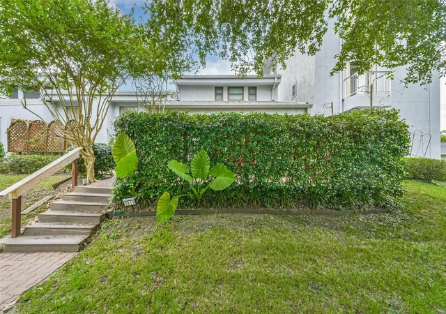 Photo 3 of Sale Pending at 3919 Sunrise Dr, La Porte, TX 77571 | MLS# 21529891 | Listing updated on 2026-09-09