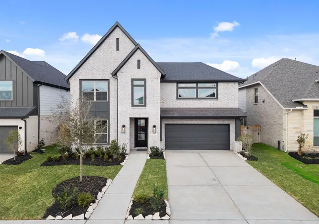Photo 2 of Single family home for sale at 10923 Spring Wind Dr, Missouri City, TX 77459 | MLS# 83419692 | Listing updated on 2026-08-16