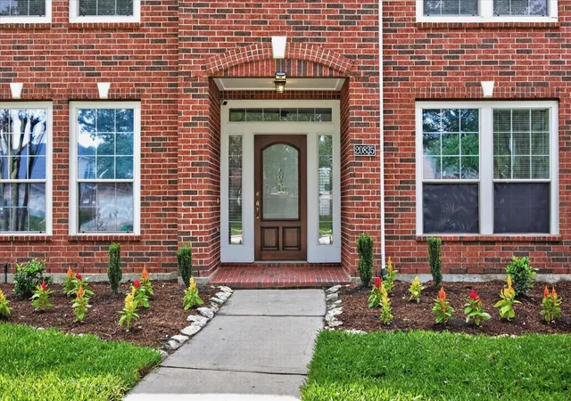Photo 3 of Sale Pending at 20835 Cottage Cvs Ln, Katy, TX 77450 | MLS# 32231000 | Listing updated on 2026-09-07