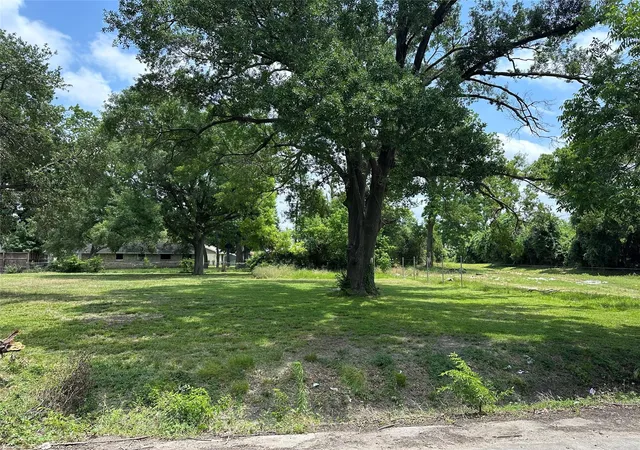 1st image of 0 De Priest St, Houston, TX 77088 | MLS# 94686442