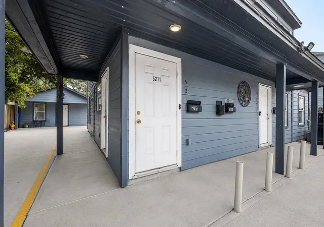 Photo 2 of Multi family home for sale at 5209 Plum Dr, Houston, TX 77087 | MLS# 27070561 | Listing updated on 2026-09-08