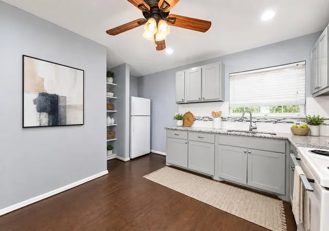 Photo 3 of Multi family home for sale at 5209 Plum Dr, Houston, TX 77087 | MLS# 27070561 | Listing updated on 2026-09-08