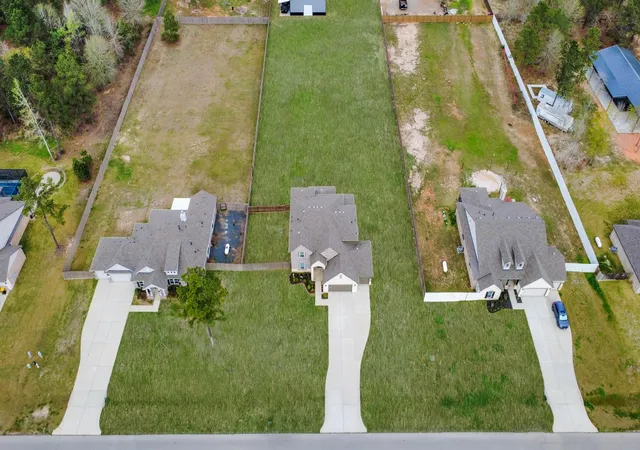 Photo 4 of Single family home for sale at 16735 Rockwall St, Conroe, TX 77303 | MLS# 98571548 | Listing updated on 2026-08-12