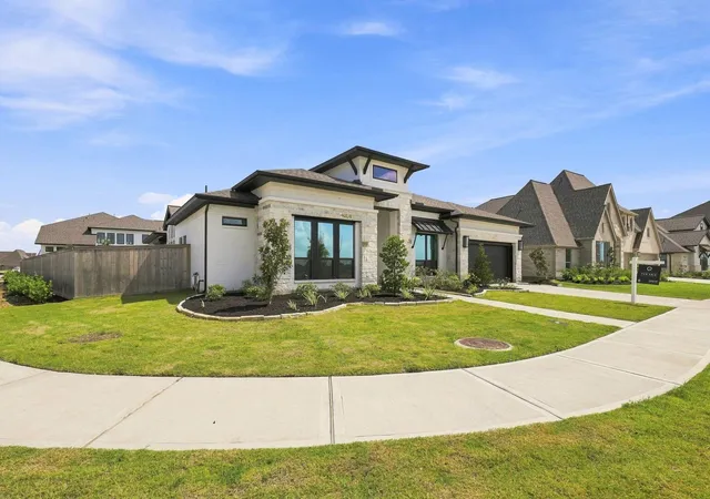 2nd image of 19003 Mandarin St, Manvel, TX 77578 | MLS# 80917440